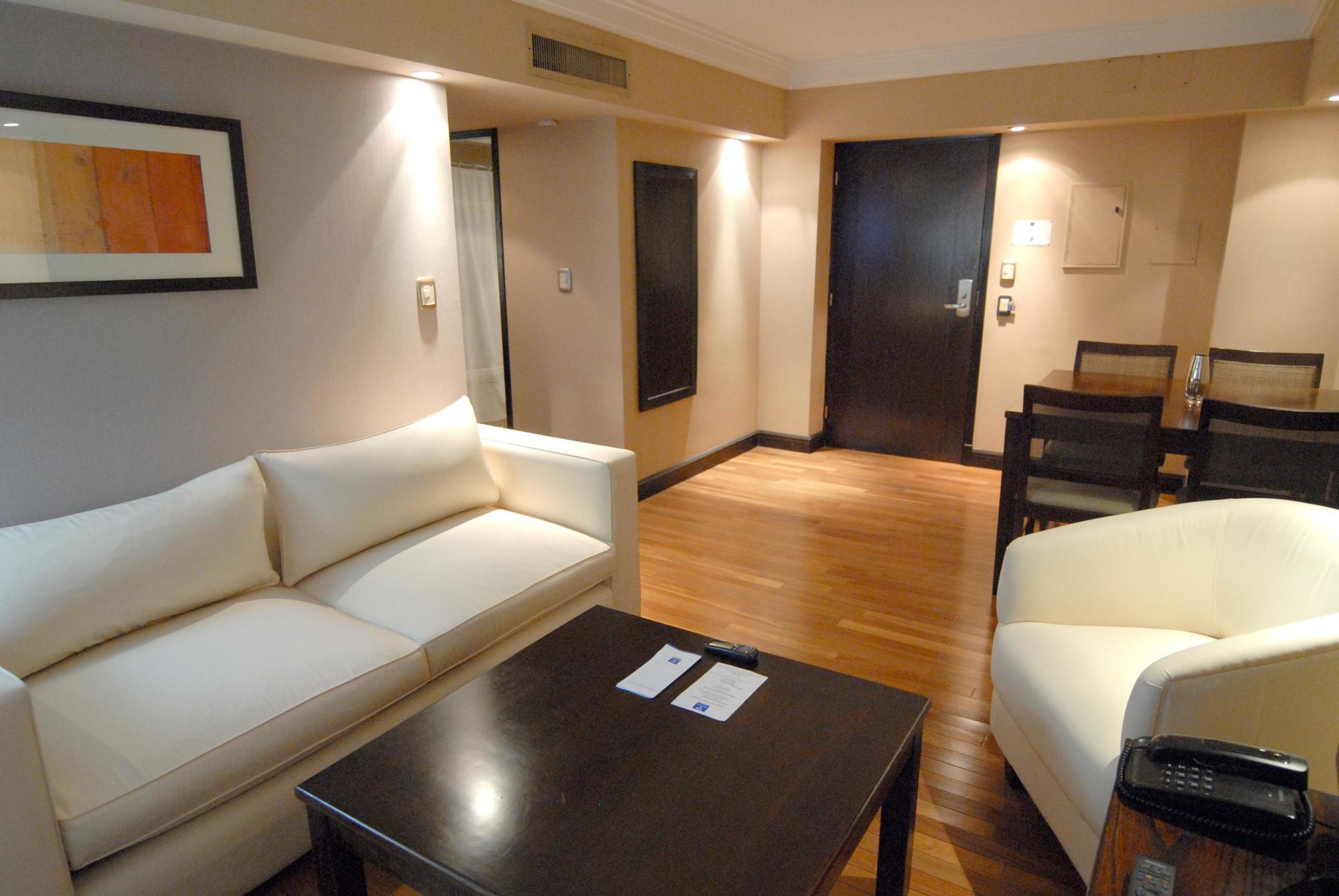 Aparthotel Premium Tower Mendoza